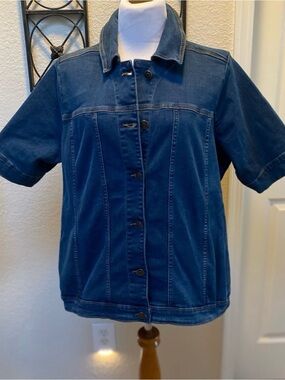 Classic Indigo Denim Short-Sleeve Jacket D&Co